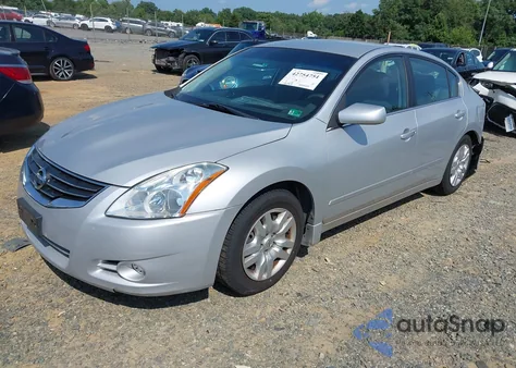 2011 Nissan Altima 2.5 S z USA, uszkodzony, nr VIN 1N4AL2AP5BC133606